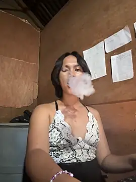 Snapshot of My_sweet_ladyboy chatting on 10.10.25 My sweet ladyboy online show from 10.10.25