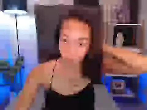 Snapshot of Sweet_kittyxx chatting on 11.03.25 Sweet kittyxx online show from 11.03.25