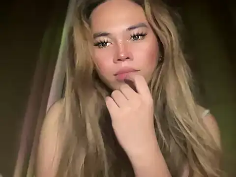 Snapshot of goddessofalltime chatting on 12.22.25 goddessofalltime online show from 12.22.25