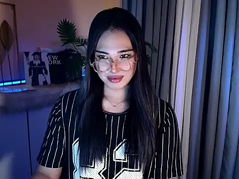 Snapshot of magnificent_kitana chatting on 02.01.26 magnificent kitana online show from 02.01.26