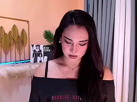 Snapshot of magnificent_kitana chatting on 02.09.26 magnificent kitana online show from 02.09.26