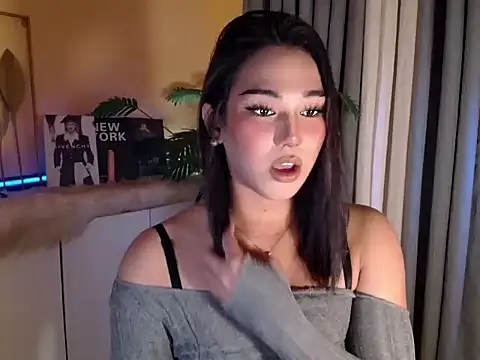 Snapshot of magnificent_kitana chatting on 02.19.26 magnificent kitana online show from 02.19.26