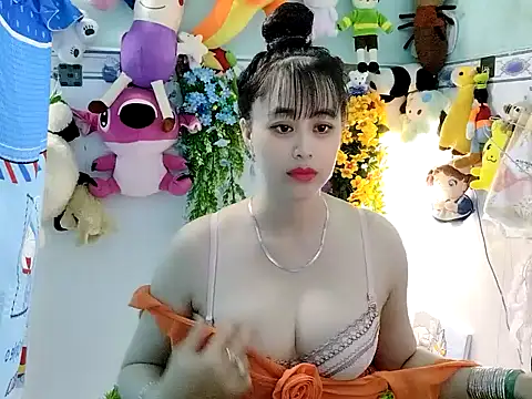 Snapshot of emgaixinhngoan chatting on 11.20.25 emgaixinhngoan online show from 11.20.25