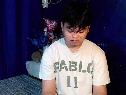 Reynelcock online show from 10.26.25