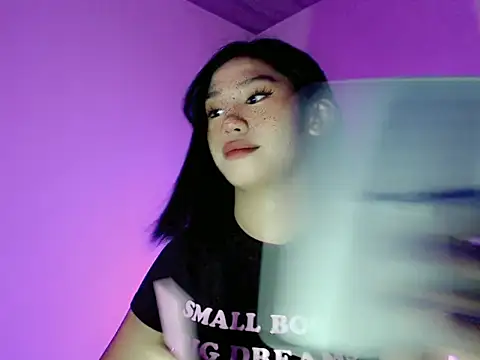 Snapshot of Maxine_Sucks chatting on 10.11.25 Maxine Sucks online show from 10.11.25