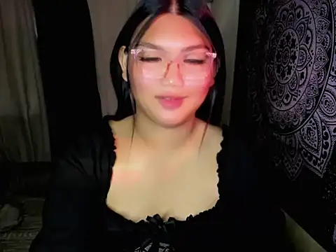 Lou heart online show from 06.21.26