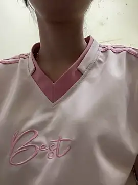 meomeo2k6 online show from 10.19.25