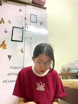 meomeo2k6 online show from 10.23.25