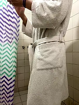 Snapshot of aphrodite_sexy chatting on 09.11.25 aphrodite sexy online show from 09.11.25