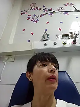 Snapshot of aphrodite_sexy chatting on 09.13.25 aphrodite sexy online show from 09.13.25