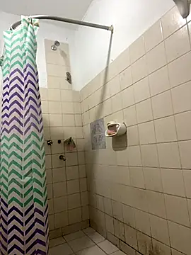 Snapshot of aphrodite_sexy chatting on 10.28.25 aphrodite sexy online show from 10.28.25