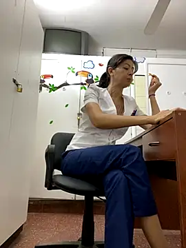 Snapshot of aphrodite_sexy chatting on 11.25.25 aphrodite sexy online show from 11.25.25