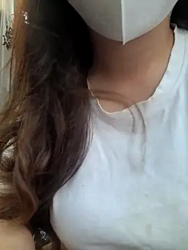 Snapshot of Muna_LM chatting on 06.14.26 Muna LM online show from 06.14.26