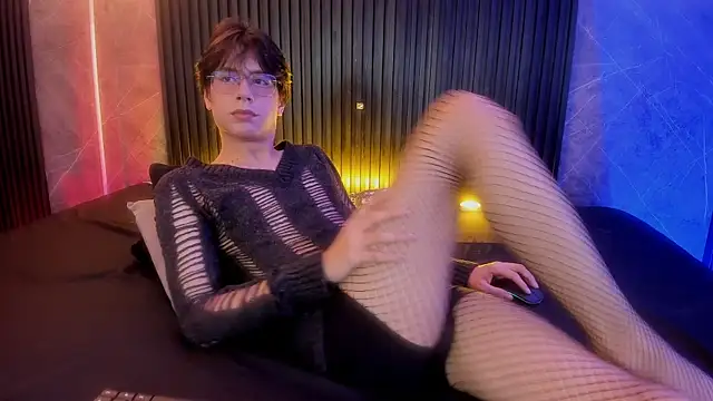 Snapshot of luixdust_ chatting on 11.09.25 luixdust online show from 11.09.25