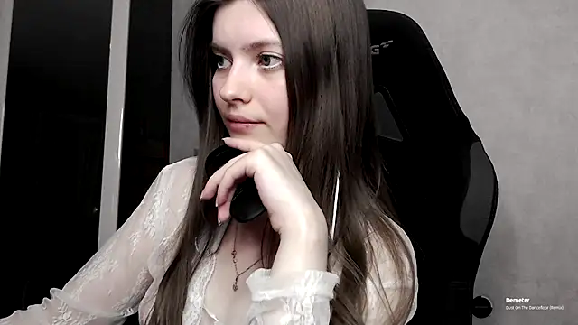 cute elfy  online show from 09.11.25