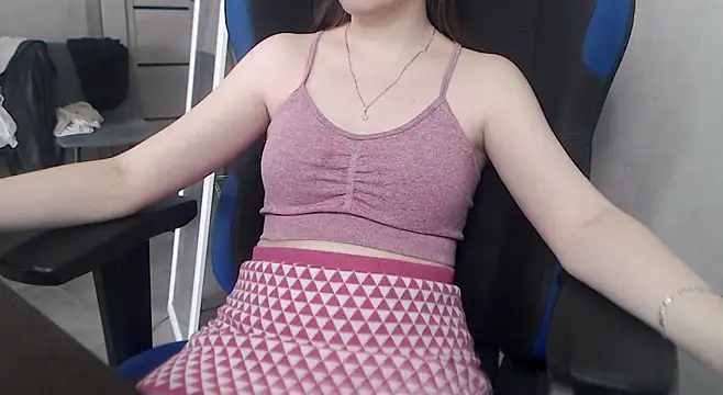 cute elfy  online show from 06.21.26