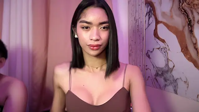 Snapshot of Yoursexy_adriana chatting on 07.11.26 Yoursexy adriana online show from 07.11.26
