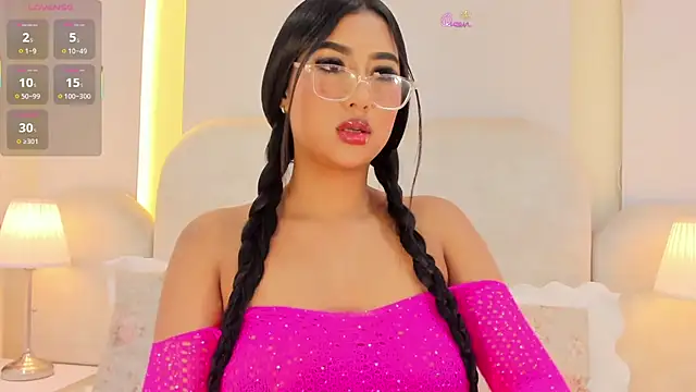 SalomeeBell online show from 05.09.26
