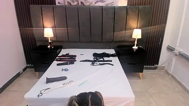 Snapshot of Wonderkloe_ chatting on 06.12.26 Wonderkloe online show from 06.12.26