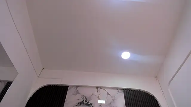 Wonderkloe  online show from 06.24.26