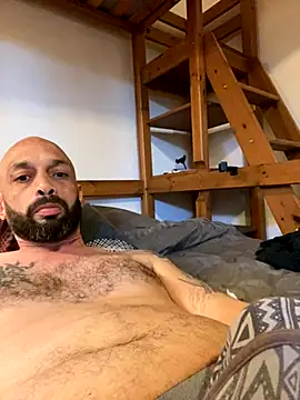 Snapshot of jackadi33 chatting on 10.30.25 jackadi33 online show from 10.30.25