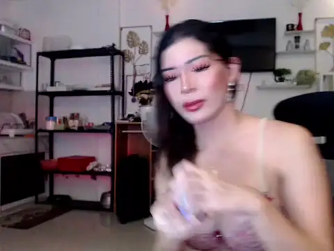 Snapshot of goddessofbigcock1234 chatting on 09.20.25 goddessofbigcock1234 online show from 09.20.25