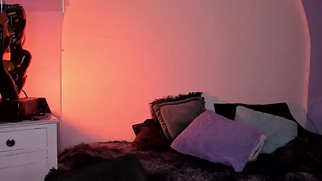 Christopher 77 online show from 09.23.25