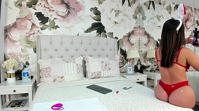 MaddyMay  online show from 11.17.25