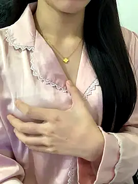 Snapshot of JennyQueen18 chatting on 11.20.25 JennyQueen18 online show from 11.20.25