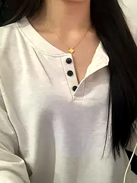 Snapshot of JennyQueen18 chatting on 11.27.25 JennyQueen18 online show from 11.27.25