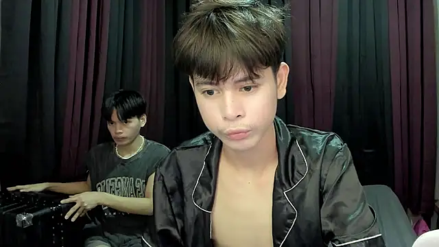 Snapshot of hotfreshdior chatting on 11.30.25 hotfreshdior online show from 11.30.25