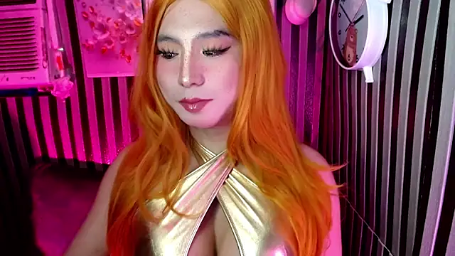 Snapshot of UrhotlucyTS chatting on 01.19.26 UrhotlucyTS online show from 01.19.26