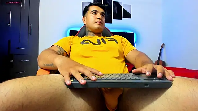 thiago  cp01 online show from 05.09.26