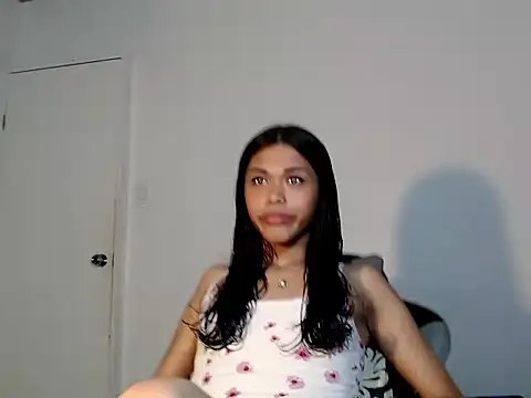 urcurlydiva online show from 11.05.25