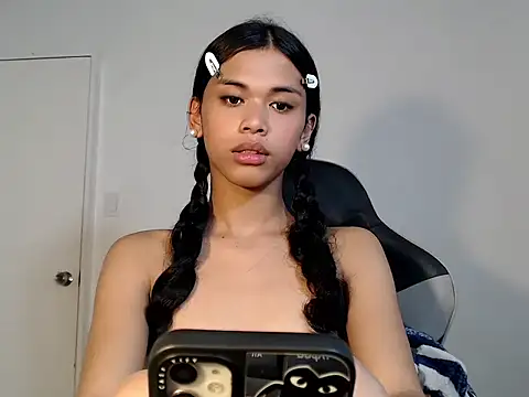 urcurlydiva online show from 11.25.25