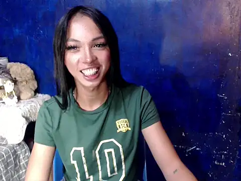Simi Ipit online show from 04.23.26