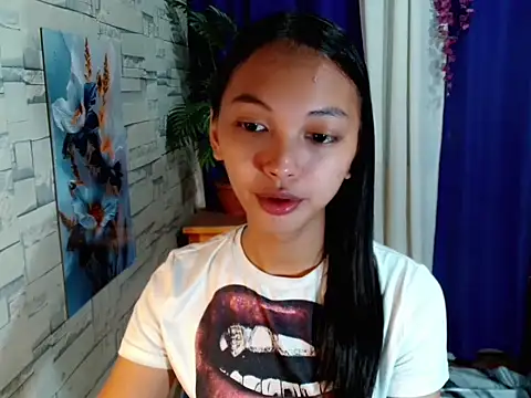 Simi Ipit online show from 07.24.26