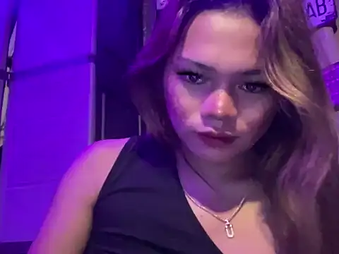 Snapshot of the_extinction_ofbeauty chatting on 03.08.26 the extinction ofbeauty online show from 03.08.26