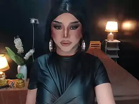 Snapshot of xAuroraRobinsx chatting on 04.15.26 xAuroraRobinsx online show from 04.15.26