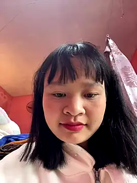 Snapshot of Daisy018 chatting on 10.01.25 Daisy018 online show from 10.01.25