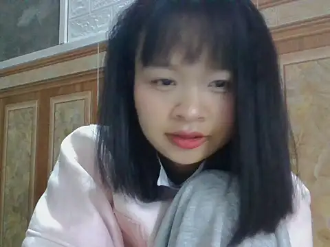 Snapshot of Daisy018 chatting on 10.08.25 Daisy018 online show from 10.08.25