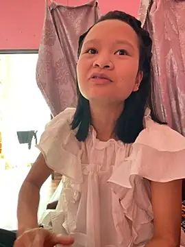 Snapshot of Daisy018 chatting on 10.12.25 Daisy018 online show from 10.12.25