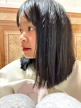 Snapshot of Daisy018 chatting on 10.29.25 Daisy018 online show from 10.29.25