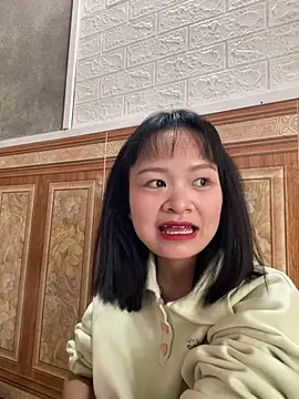 Snapshot of Daisy018 chatting on 11.24.25 Daisy018 online show from 11.24.25