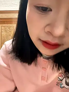 Snapshot of Daisy018 chatting on 12.02.25 Daisy018 online show from 12.02.25