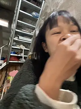 Snapshot of Daisy018 chatting on 12.04.25 Daisy018 online show from 12.04.25