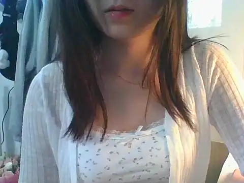 Snapshot of Linzly chatting on 11.23.25 Linzly online show from 11.23.25