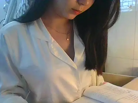 Snapshot of Linzly chatting on 01.07.26 Linzly online show from 01.07.26