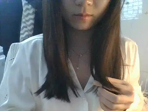 Snapshot of Linzly chatting on 01.11.26 Linzly online show from 01.11.26