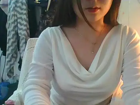 Snapshot of Linzly chatting on 01.19.26 Linzly online show from 01.19.26